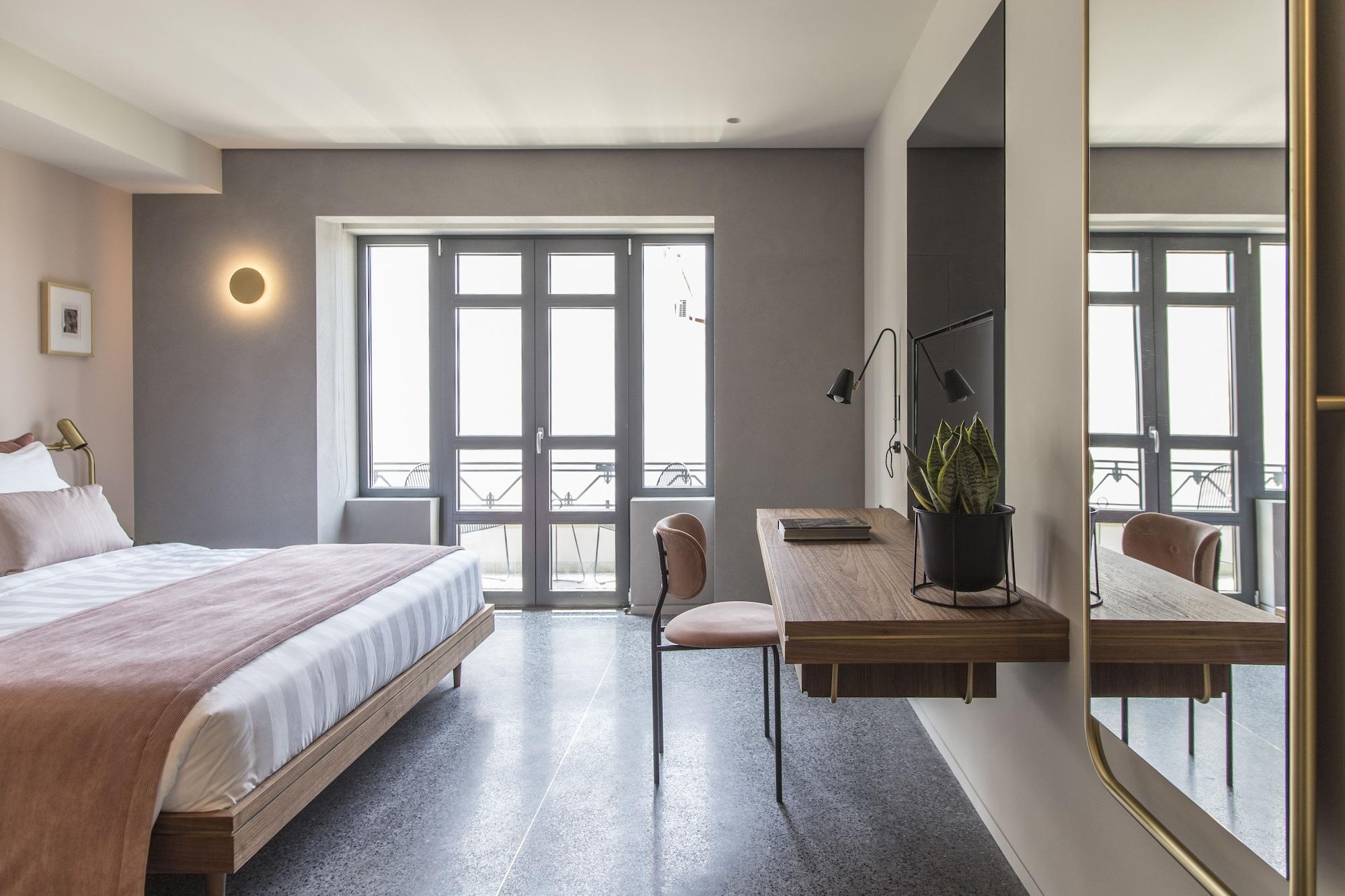 Perianth Hotel Athens Exterior photo A room at the hotel